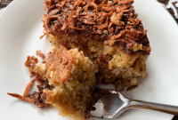 Homestyle Rhubarb Cake