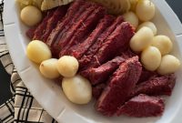 Easy Crock Pot Corned Beef and Cabbage