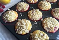 Streusel-Topped Lemon Raspberry Muffins