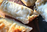 Ultimate Four-Cheese Roasted Garlic Bread