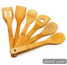 Set of eco-friendly bamboo kitchen utensils.