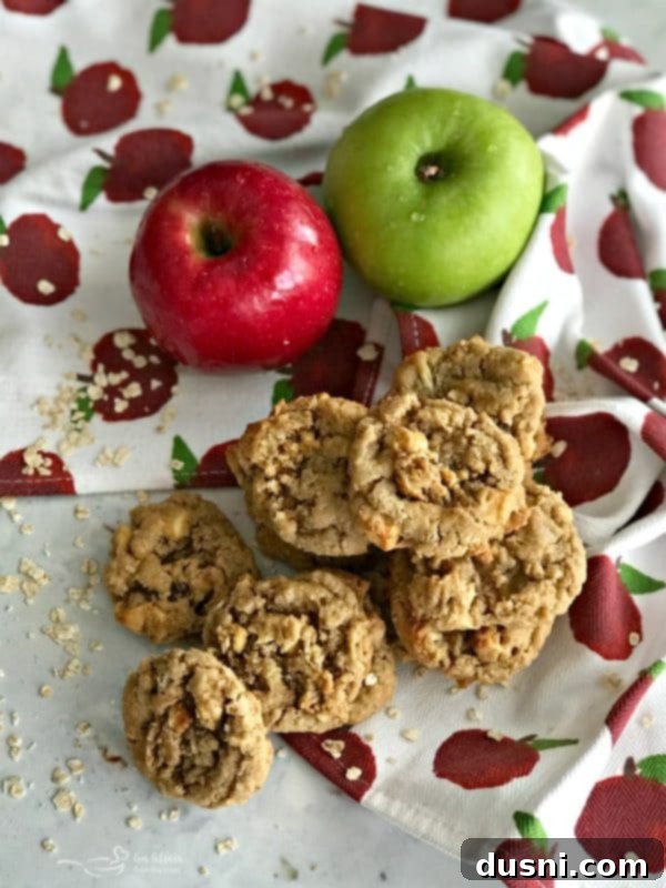 Apple Pie Oatmeal Cookies