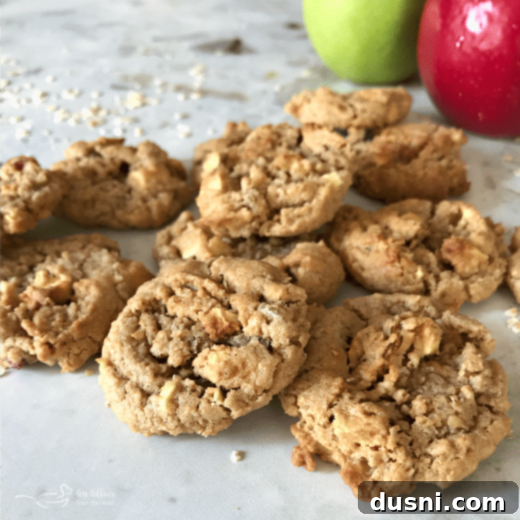 Apple Pie Oatmeal Cookies