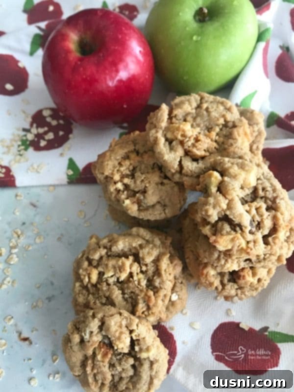 Apple Pie Oatmeal Cookies
