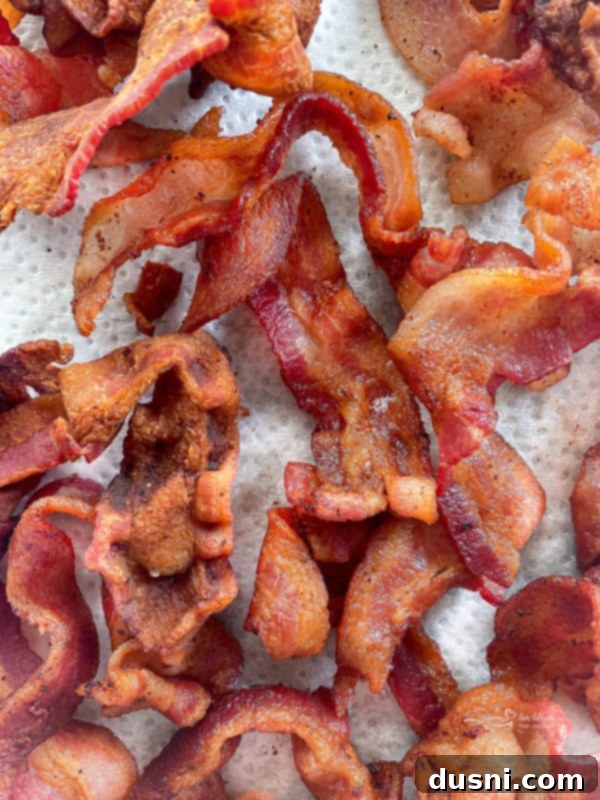 Crisp bacon on paper towel