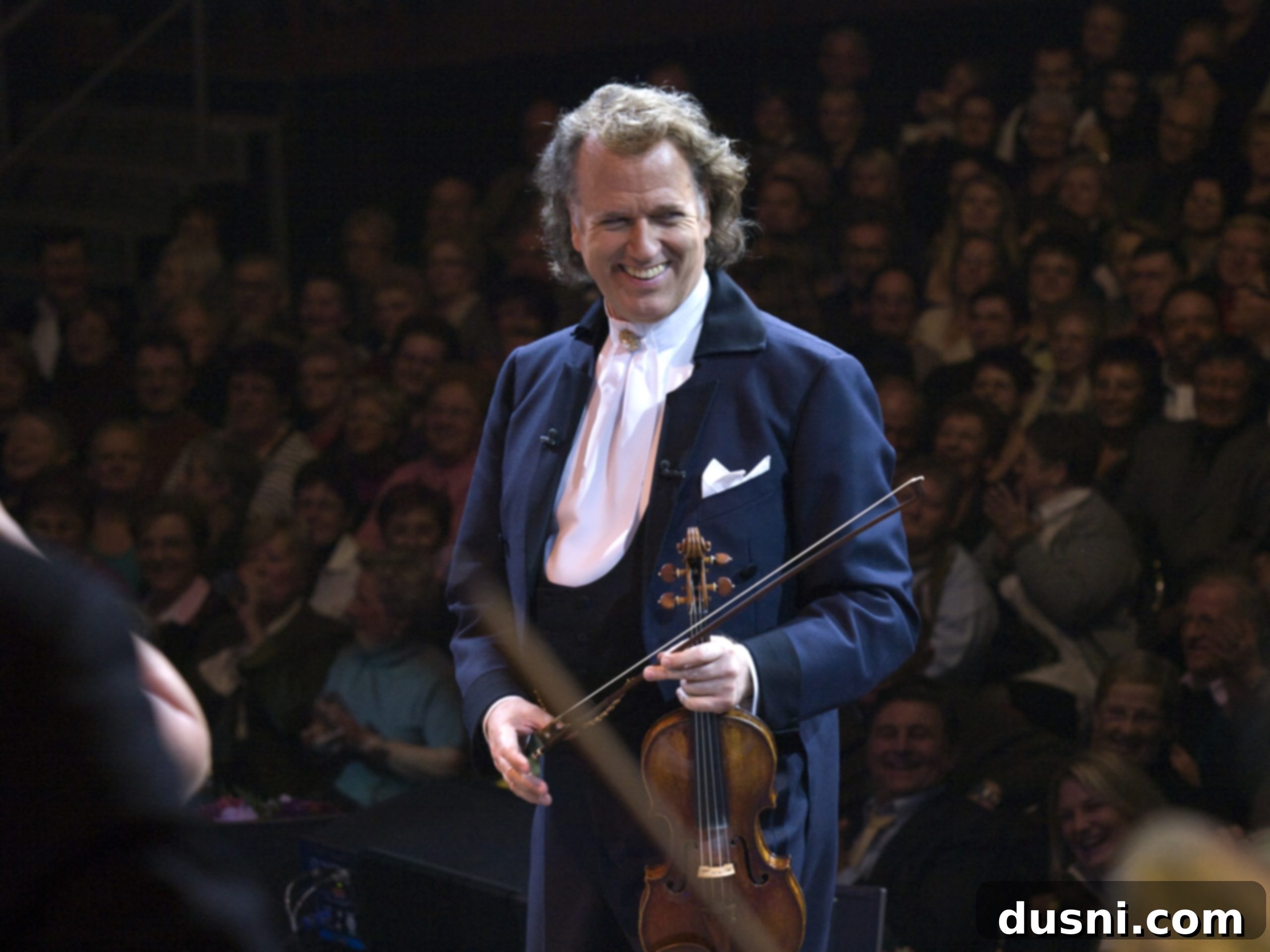 Hearty Italian Chicken Noodle Soup 6 André Rieu conducting his Johann Strauss Orchestra live on stage, captivating a large audience.